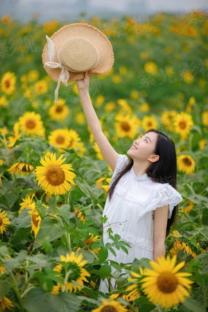暴君女帝十五岁